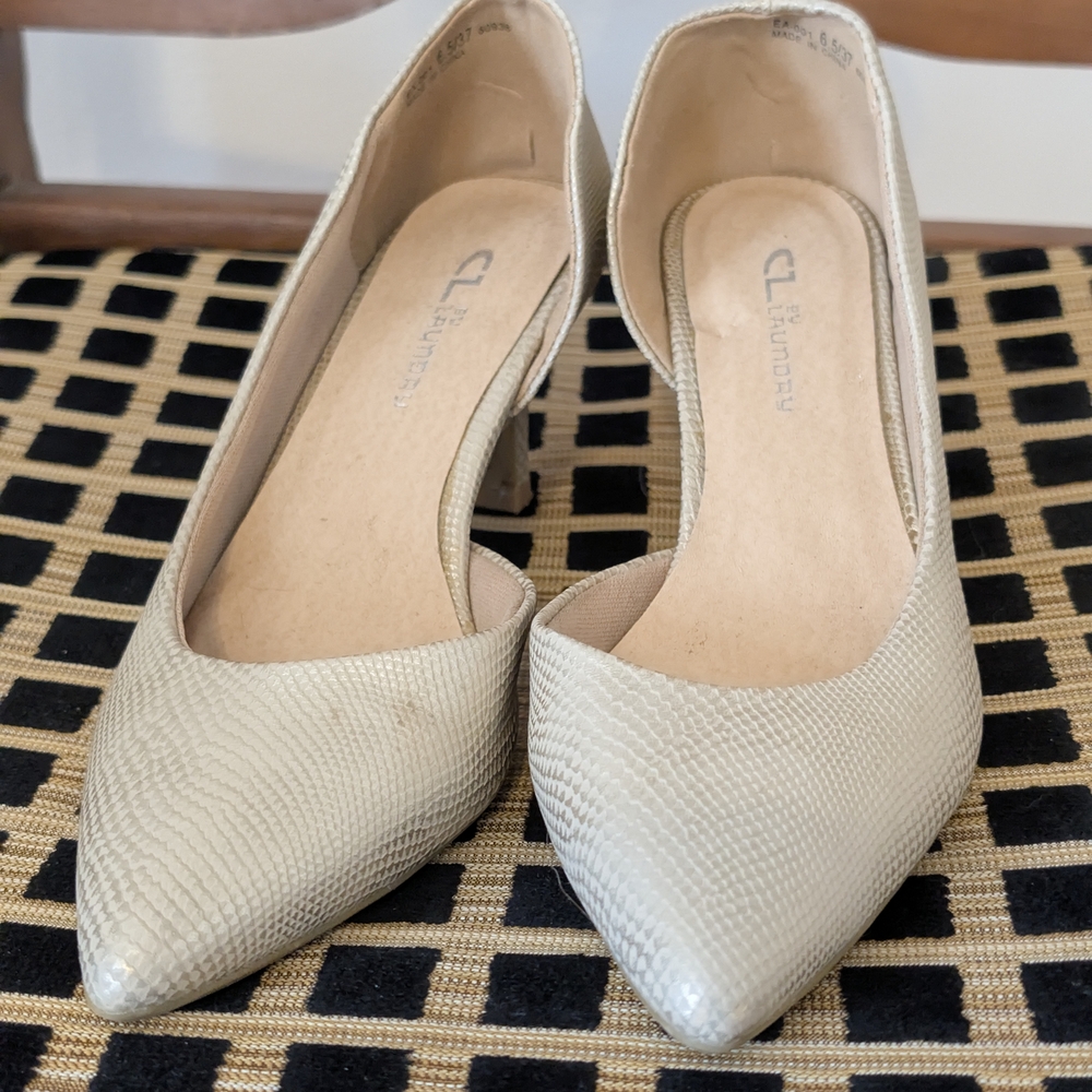 CL by Laundry Women's Pointed Toe D'Orsay Pumps in Light Beige